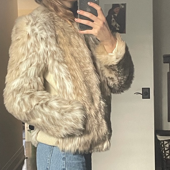 Urban Outfitters faux fur - Picture 5 of 5